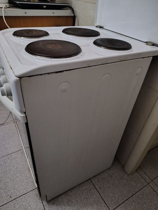 Электроплита Indesit , електроплита, рабочая