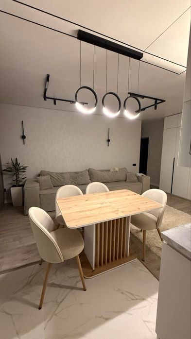 Люстра лампа світитьник