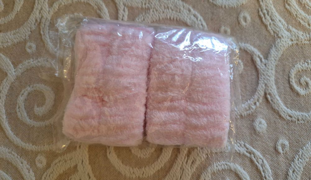 Sprzedam nowe, różowe frotki na nadgarstek