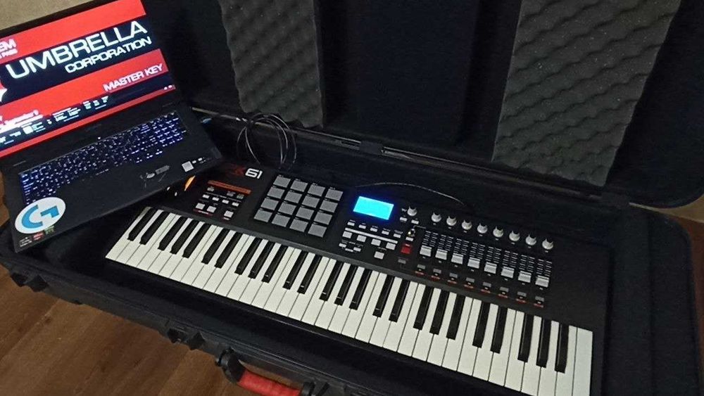 AKAI MPK 61 MIDI-клавіатура-контролер+Кейс для синтезатора GATOR 61