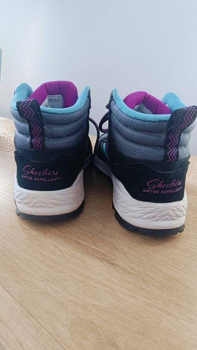Trapery dziewczęce skechers
