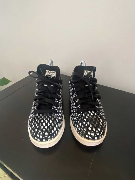 sapatilhas stan smith pretas e brancas