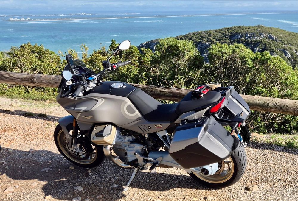 Moto Guzzi V100 Mandello  Ediçao limitada n0067 de 1913