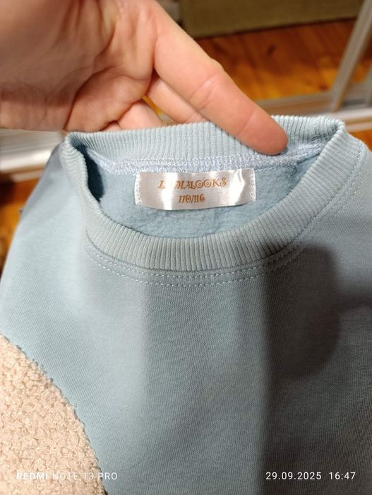 Костюм на дівчинку ,майже новый на флісі зріст 110-116 см