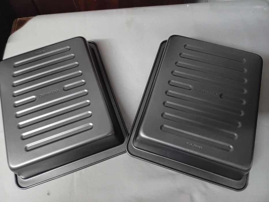 1 tabuleiro de forno novos 28x22