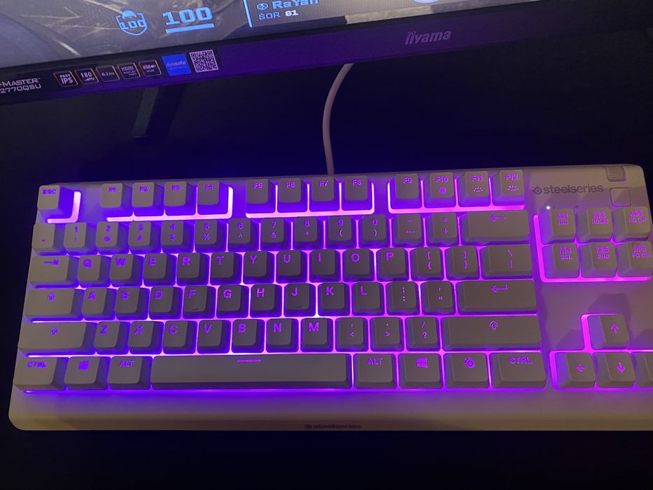 Komputer stacjonarny caly zestaw do gier . Mozliwa zamiana na tel