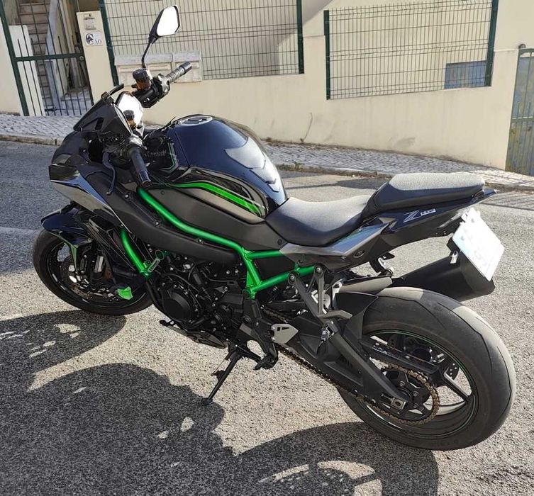 Kawasaki Z H2 top