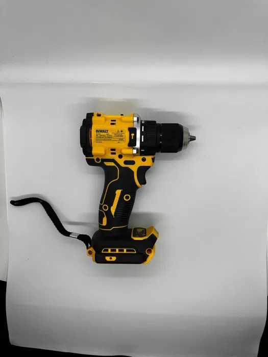 Aparafusadora DEWALT + 2 Baterias + 1 Carregador + 1 Saco Transporte