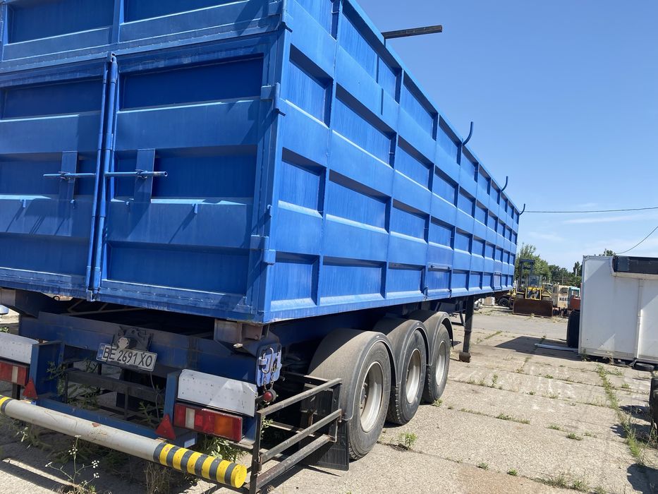 Напівпричіп зерновоз 60 м3