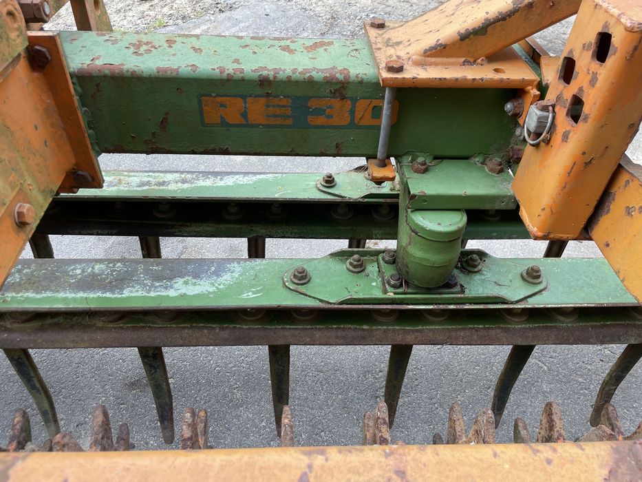 Brona aktywna, wahadłowa AMAZONE RE30, 3m, pakomat, paker