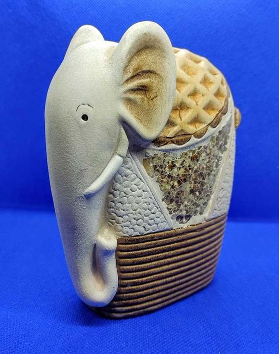 Artigo decorativo artesanato estatueta elefante em cerâmica