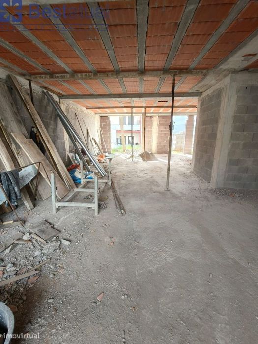Moradia T 3 em fase de construção - Ótimos Acabamentos