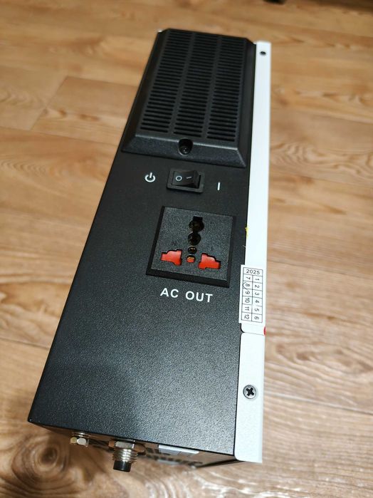 Продам гібридний інвертор Victor NMS-1000-12