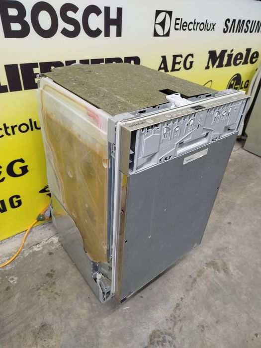 Посудомийна машина фірми Siemens, 45 см