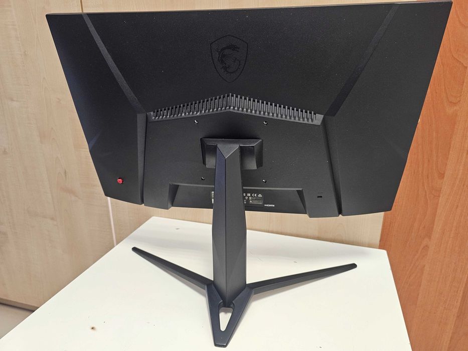 Zakrzywiony monitor gamingowy MSI Optix G24C4