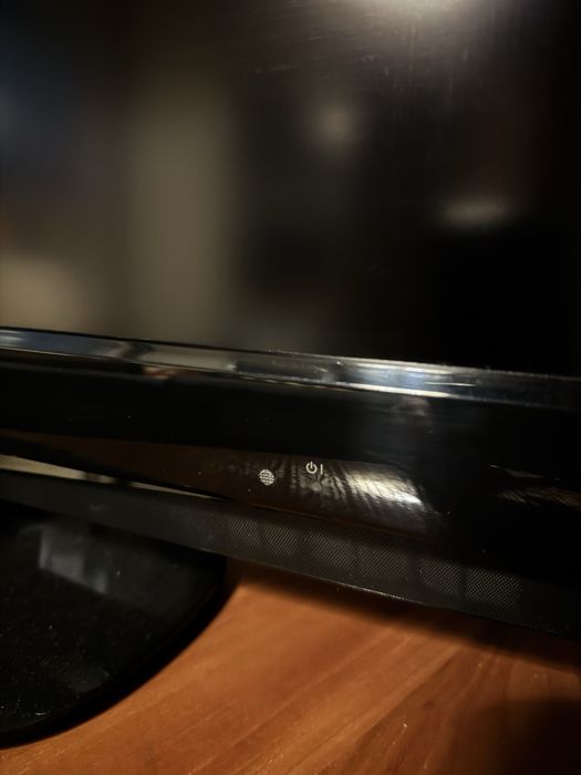 Продам телевизор Sharp