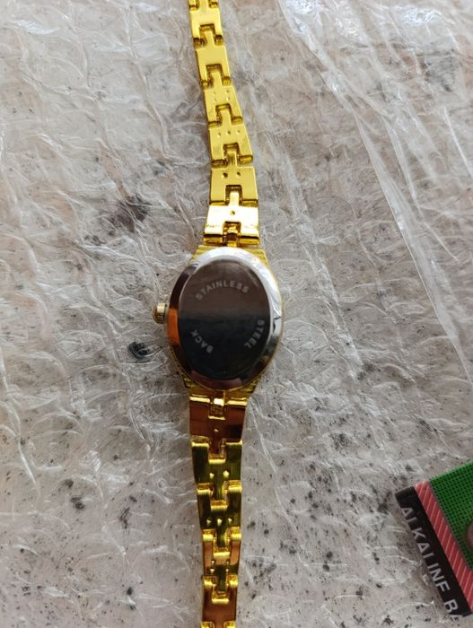 Годинник жіночий наручний