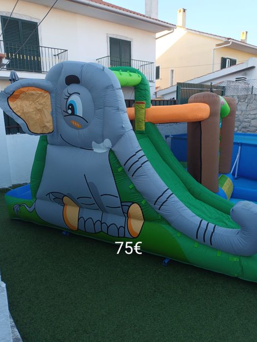 Aluga-se vários insuflaveis