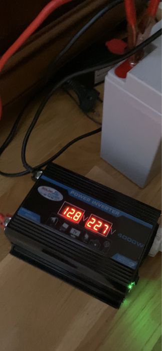 Інвертер інвертор авто , 4000вт з дисплеєм