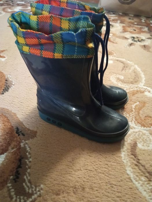 Резиновые сапожки детские