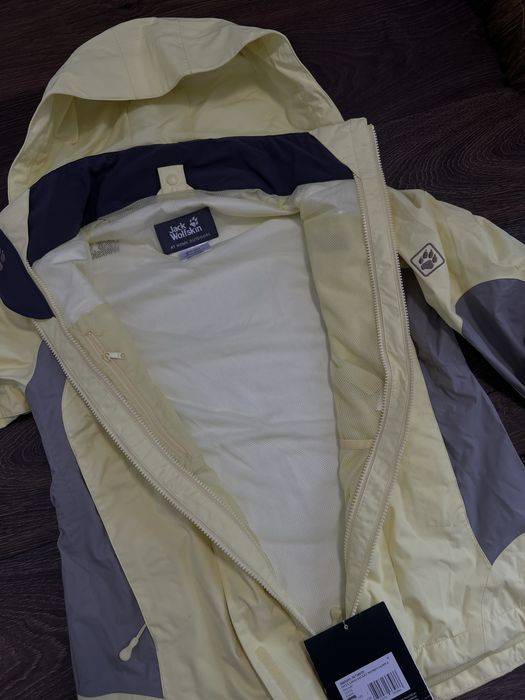 мембранна трекінгова жіноча куртка jack wolfskin нова оригінальна new
