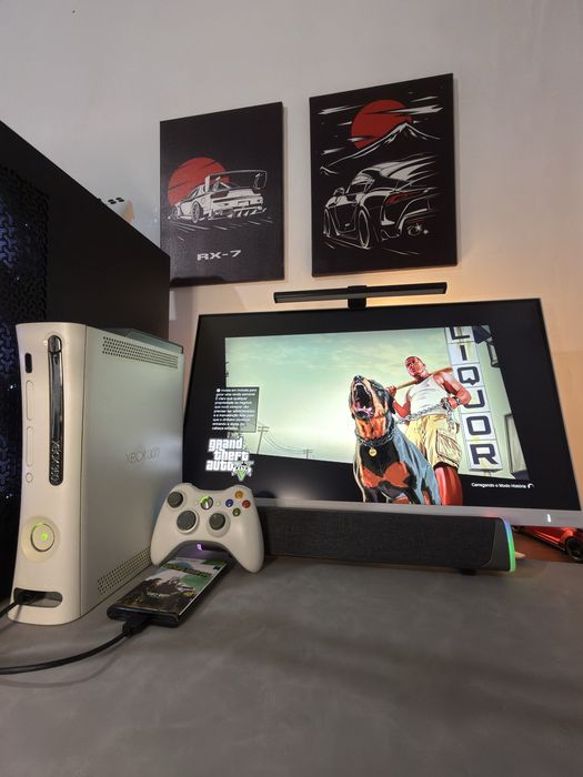 Xbox 360 Arcade branco 500GB + exploit + Aurora + 130+ jogos – nostalgia pronta a jogar