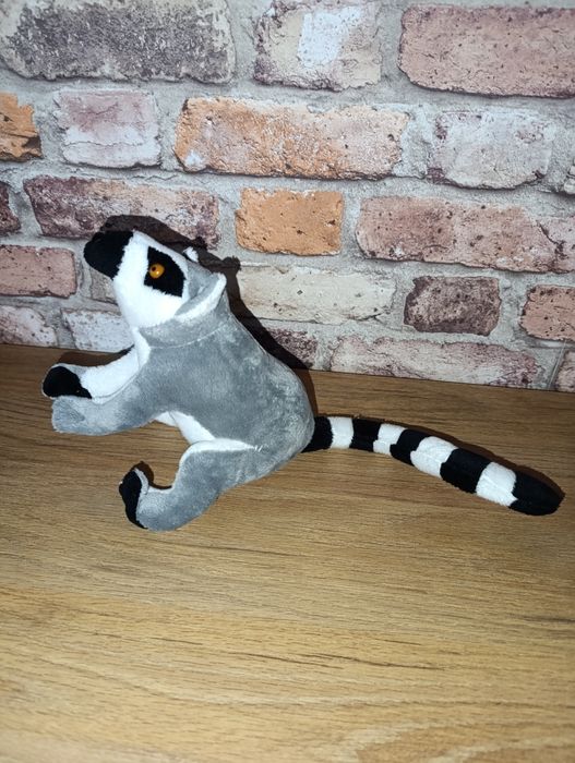 Maskotka lemur kata jak nowa