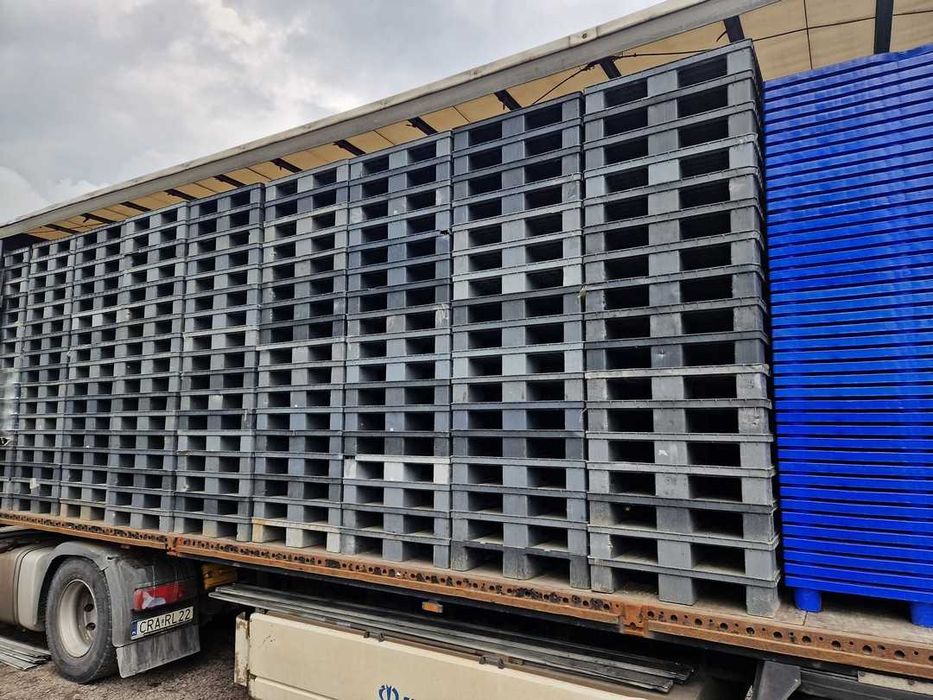 Palety plastikowe 120x80 cm, pełna paleta plastikowa