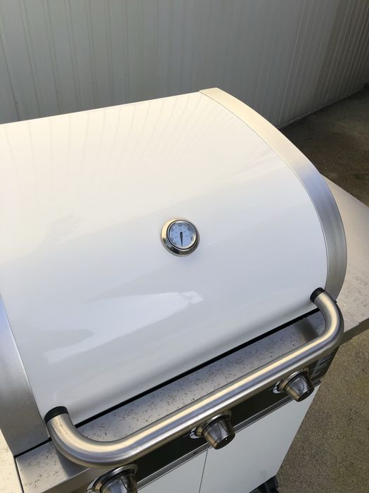 Grelhador Barberque a Gás (NÃO É DE BICOS) FireKing Linea III c/ 3 queimadores COMPLETAMENTE NOVO