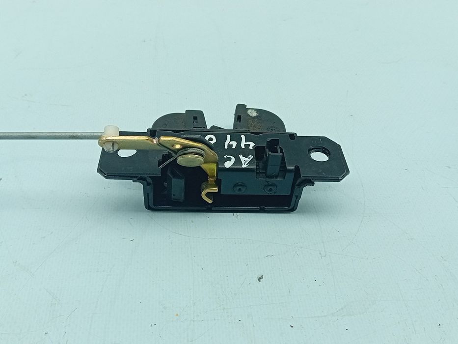 Fechadura / fecho da mala SEAT Leon (1M1)