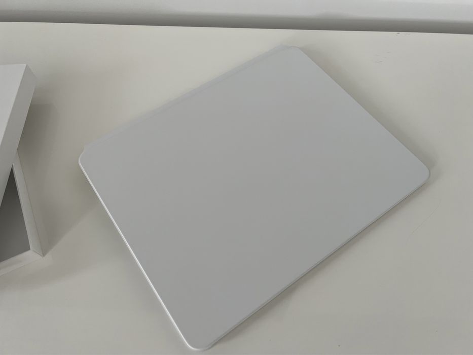 Apple Magic Keyboard (MJQL3) для Air 13” iPad Pro 12,9”