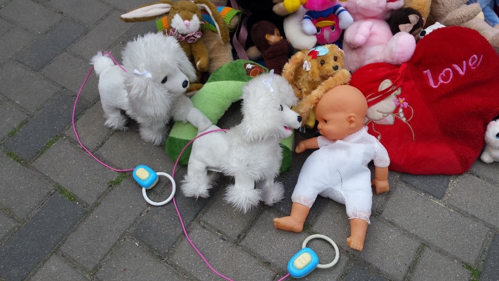 Zabawki, pluszaki, misie, lalki