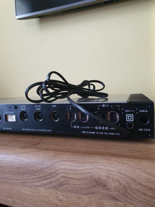 Wzmacniacz grundig SV 2000