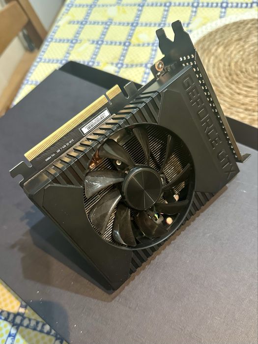 Placa gráfica OEM HP NVIDIA GeForce GTX 1660 TI 6gb