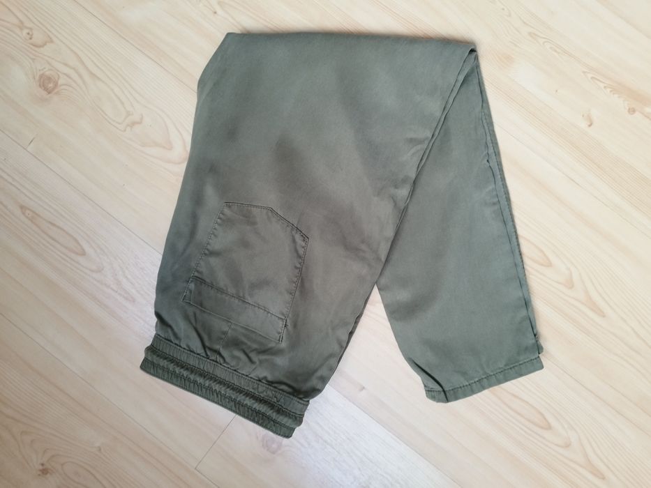 Spodnie jogger z dobrym składem XL