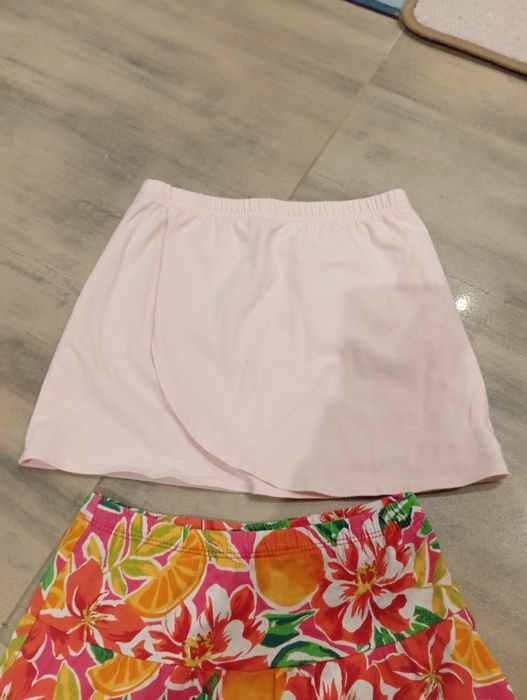 Spódniczki w rozmiarze 110