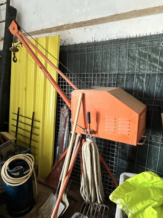 Guincho 300 kg capacidade usado