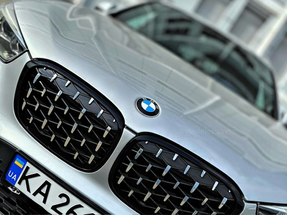 BMW X1 28i • 2016 • 2.0 бензин (B46) • Панорама • Полный привод xDrive
