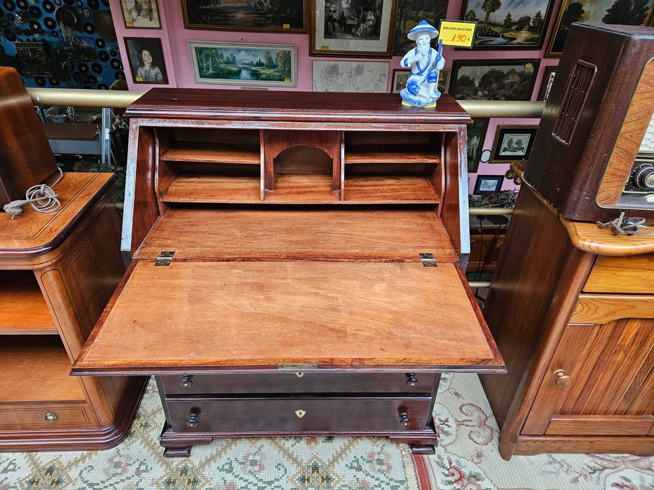 Escrivaninha em madeira - óptimo estado geral