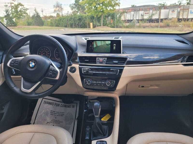 2016    BMW    X1