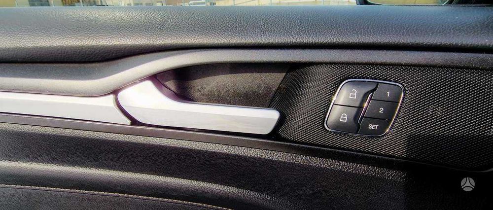 Ford Fusion 2019 гібрид