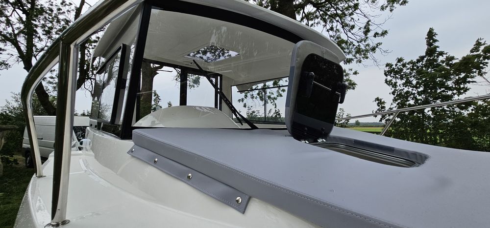 Łódź motorowa LAOS 605 Pilothouse NOWOŚĆ