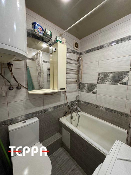 Продаж 2-кімнатної квартири з ремонтом Центр