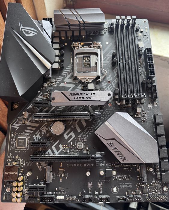 Материнська плата ASUS ROG STRIX B365-F GAMING