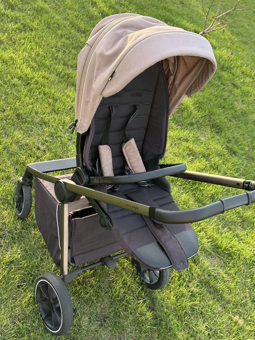 Прогулянкова коляска CARRELLO Ultra реверсивний блок