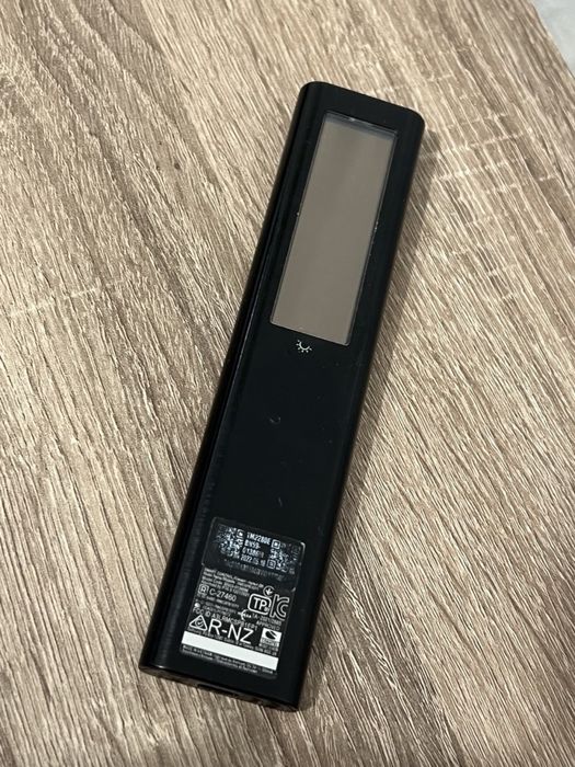 Samsung Модель UE50BU8072UXXH телевизор с ньюансом