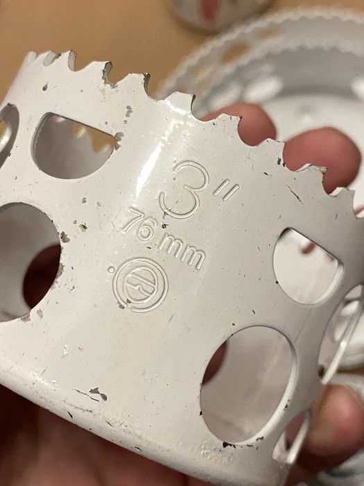 Нові коронки Milwaukee Hole Dozer біметал універсальні