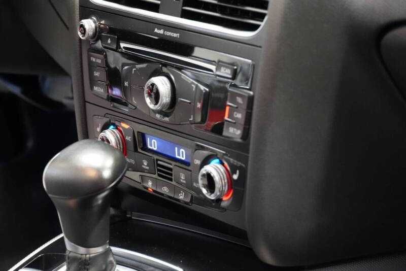 2015 Audi A4 2.0T quattro Premium