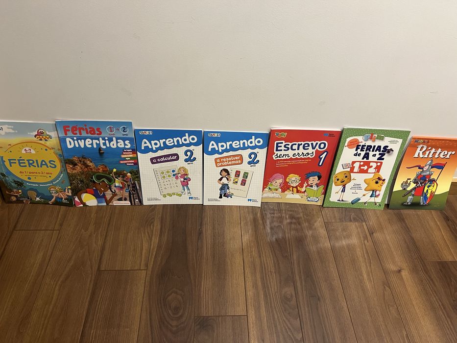Vendo fichas  de exercicios 2 ano