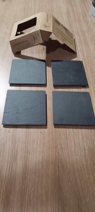 Podkładki z łupka 4 szt. pod kubki